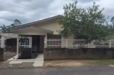 Casa alvenaria com 03 dormitórios, bairro são roque em criciúma/sc