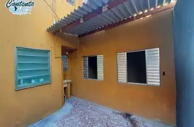 Casa com 2 quartos para alugar na Vila Pereira Barreto, São Paulo 