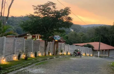 Casa com 3 quartos para alugar na Rua Queluz, 58, Santa Inês, Caieiras