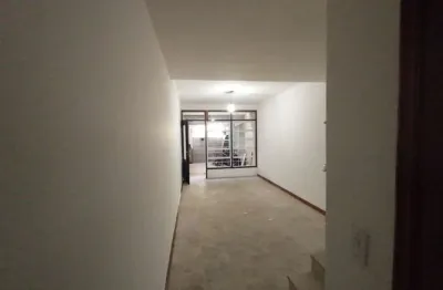 Casa com 2 quartos à venda na Rua Gil Eanes, Campo Belo, São Paulo