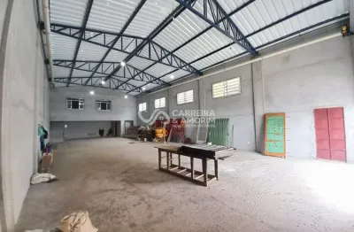 Alugo galpão/salão comercia com 300m², 4 vagas livres, jardim germânia, estrada de itapecerica, shopping campo limpo.