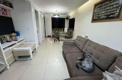 Casa a venda em condomínio, 3 dormitórios, 1 suíte, 2 vagas, churrasqueira particular, quintal, móveis planejados, a 800 metros do centro empresarial.