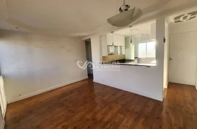 Apartamento à venda, 55m² - 2 dormitórios, sacada, armários planejados, em frente ao terminal campo limpo, prox metro campo limpo