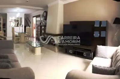 Casa a venda em condomínio, 3 dormitórios, sala 2 ambientes + lareira, cozinha planejada, 2 vagas, condominio vila real de mafra, metrô campo limpo.