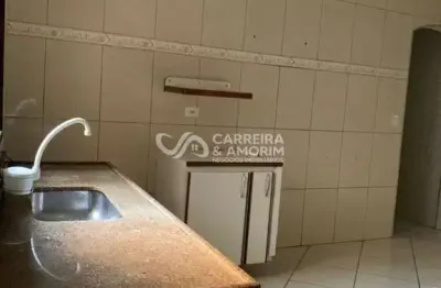 Vende-se casa com salão comercial, 250m2, 04 quartos, sendo 02 suíte, itapecerica da serra, jjardim branca flor, parque dos ypês.