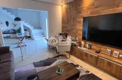 Venha conhecer essa espetacular casa de 6 quartos com 1 suíte, na zona sul de são paulo, com 6 vagas de garagem, guarapiranga!