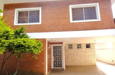 Espaçosa casa de luxo com 4 quartos e 2 suítes no jardim morumbi, são paulo! venha conferir!