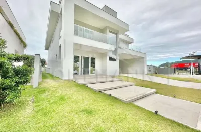 Casa à venda no bairro Ingleses do Rio Vermelho - Florianópolis/SC