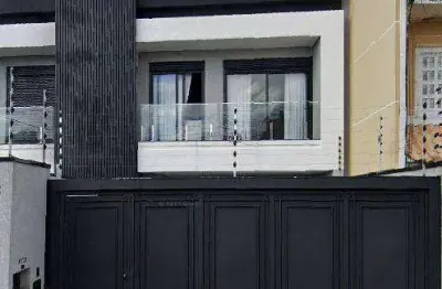 Sobrado Alto Padrão no Xaxim - 4 quartos, 300m² por R$2.500.000,00