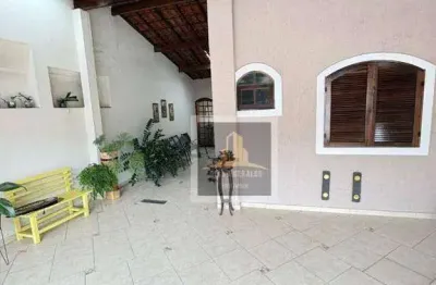 Casa com 3 dormitórios à venda, 85 m² por R$ 657.000 - Conjunto Residencial Trinta e Um de Março - São José dos Campos/SP