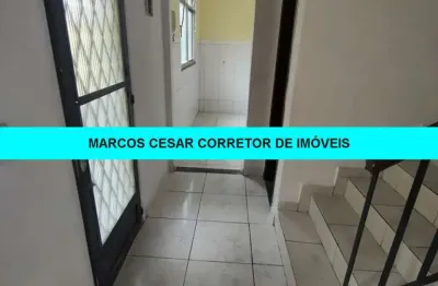Casa em condomínio fechado com 2 quartos para alugar na Rua Pereira da Nóbrega, 359, Marechal Hermes, Rio de Janeiro