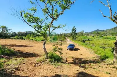Terreno à venda no Escalvado, Navegantes 