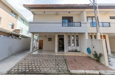 Casa em condomínio fechado com 3 quartos à venda na rua joão cosmo, 201, vila otto, campo largo por r$ 610.000