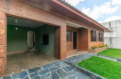 Casa com 4 quartos à venda na Rua  Francisco Chemim, 780, Centro, Campo Largo