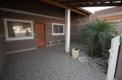 Casa com 3 quartos à venda na Rua Travessa Francisco Marochi, 108, Itaqui, Campo Largo