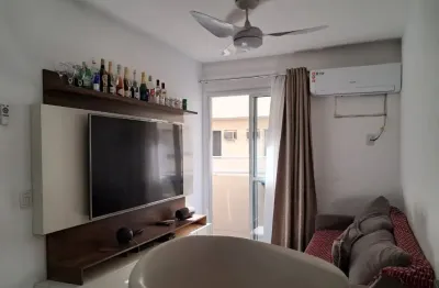 Apartamento com 02 quartos em condomínio clube no pechincha