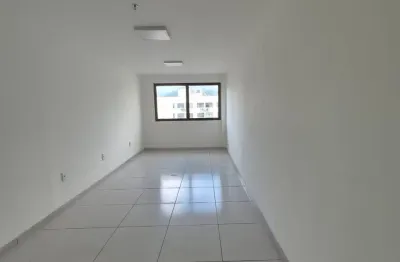 Oportunidade única! sala comercial de excelência para alugar na freguesia - pronta para empreender!