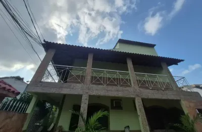 Oportunidade - casa com 04 quartos e 03 vagas em condomínio  na freguesia !