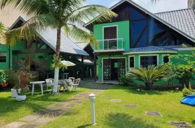 Oportunidade - casa em condomínio com 04 quartos em guaratucaia