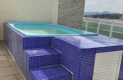 Cobertura de luxo com piscina privativa na freguesia - o seu refúgio urbano!