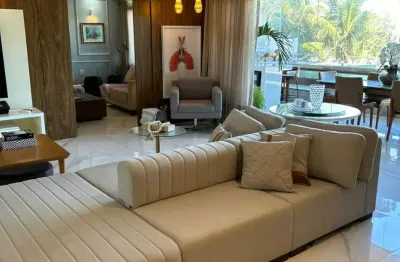 Exclusivo apartamento de 250m² com 3 suítes, 4 vagas e área gourmet de frente para o mar