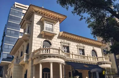 Apartamento à venda em porto alegre-rs, moinhos de vento: 2 quartos, 1 suíte, 1 banheiro, 1 vaga, 86,17m². aproveite!