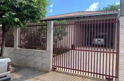 Casa a venda, espaçosa e com um belo jardim e edicula! jardim santiago - londrina