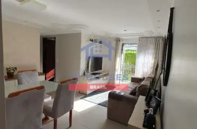 Lindo apartamento  térreo com 3 dormitórios, sacada e churrasqueira à venda, no bairro pinheirinho,