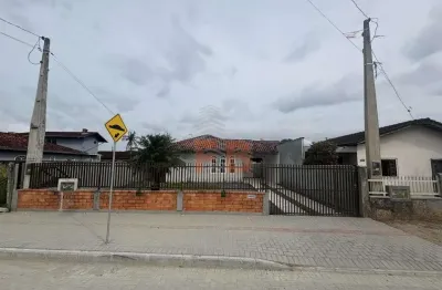 Casa com 2 quartos para alugar na Rua Professora Inge Moy, 257, Aventureiro, Joinville