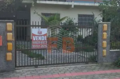 Sobrado no praia do ervino com 4 quartos para venda, 165 m²