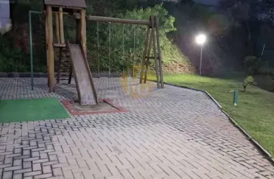 Casa sobrado com 3 quartos em localização privilegiada