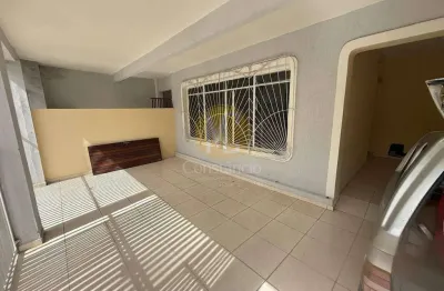 Casa térrea espaçosa para alugar na av ouro fino com 3 quartos!