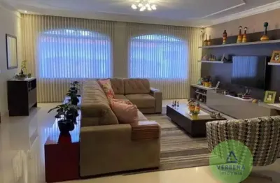 Alto da mooca: sobrado com 3 suítes, área gourmet e piscina