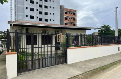 Casa com 4 dormitórios na Quadra do Mar em Gravatá, Navegantes/SC