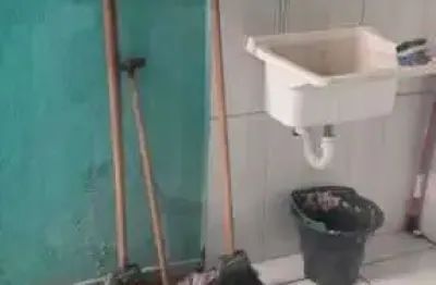 Casa com 2 quartos para alugar na estrada da boiuna, taquara, rio de janeiro, 60 m2 por r$ 900