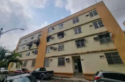 Apartamento com 2 quartos à venda na avenida geremário dantas, freguesia (jacarepaguá), rio de janeiro, 52 m2 por r$ 200.000