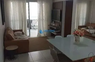 Conforto na praia da costa: apto de 2 qtos, sol da manhã e ótima localização!