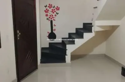 Casa com 3 quartos para alugar na Rua Francisco Ferreira, 99999, Vila Linda, Santo André por R$ 2.700