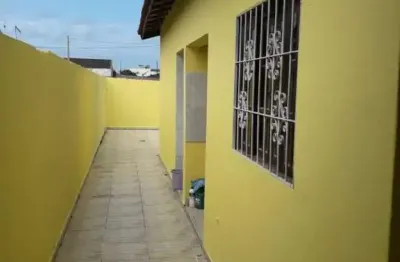 Casa para Venda em Itanhaém, Jardim Jamaica, 1 dormitório, 1 suíte, 1 banheiro, 3 vagas