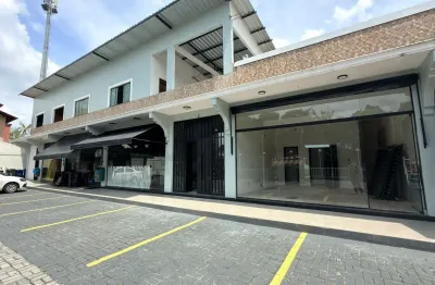 Aluga sala comercial execelente para investimento na ponta negra - o imóvel conta com uma área frontal ampla, perfeita para colocação de mesaso imóvel conta com uma área frontal ampla, perfeita para á