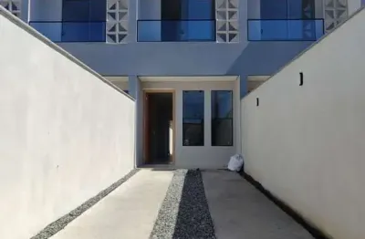 Sobrado Geminado para Venda em Joinville, Vila Nova, 2 dormitórios, 2 suítes, 3 banheiros, 2 vagas