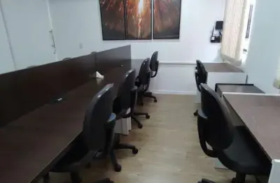 Sala comercial para alugar na Rua Catarina Meira dos Santos, 654, Barreiros, São José