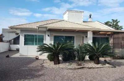 Casa para venda em palhoça, pedra branca, 3 dormitórios, 1 suíte, 1 banheiro, 5 vagas