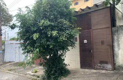 Casa com 2 quartos à venda na Rua Cruz Alta, Vila Helena, Santo André