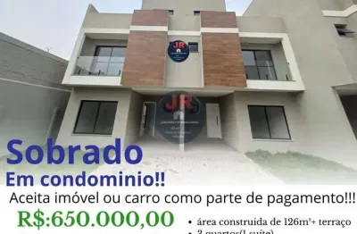 Sobrado alto padrão, 3 quartos sendo uma suíte, 2 vagas e terraço