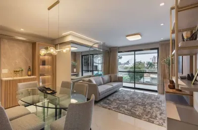Apartamento decorado, 3 quartos sendo um com suíte e 2 vagas