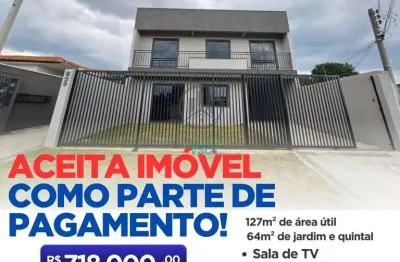 Sobrado de frente para rua na melhor localização no xaxim