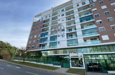 Cobertura duplex, com vista panorâmica, 4 quartos sendo 2 com suíte.