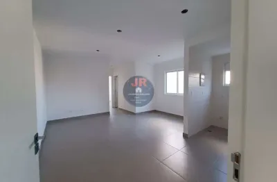 Apartamento de dois quartos com uma bela sacada, na melhor localização do fazendinha
