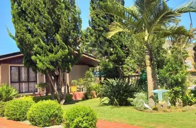 Linda casa térrea com um amplo terreno, aprova financiamento!!